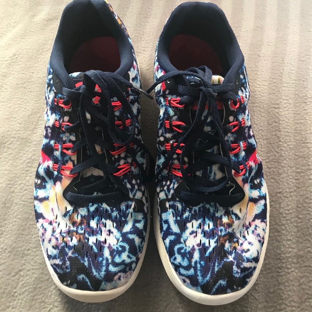 Nike Lunarlon Woman’s Size 7